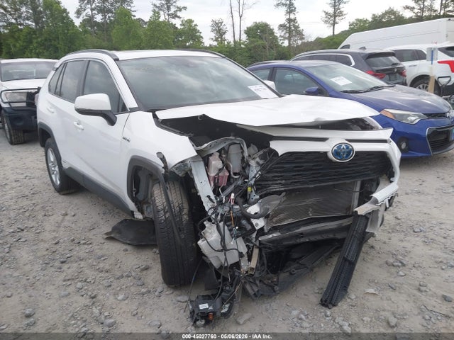 Salvage Toyota RAV4 Image