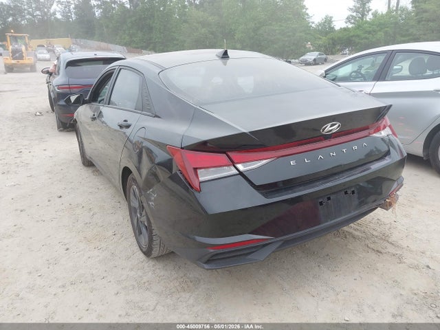 Hyundai ELANTRA Sel