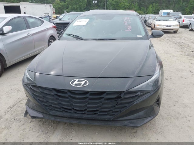 Hyundai ELANTRA Sel
