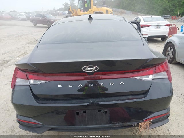 Hyundai ELANTRA Sel