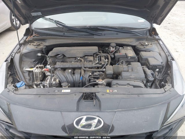 Hyundai ELANTRA Sel