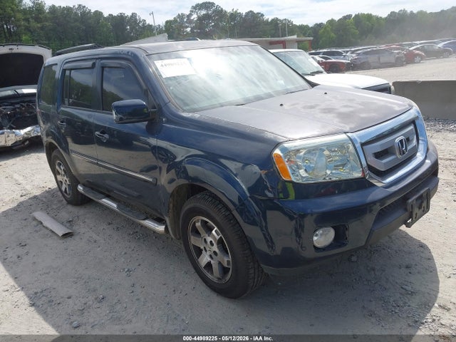 Salvage Honda Pilot Image