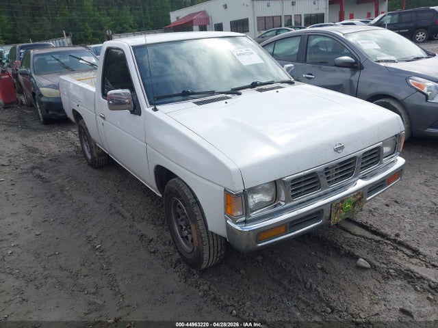 Salvage Nissan Truck Image