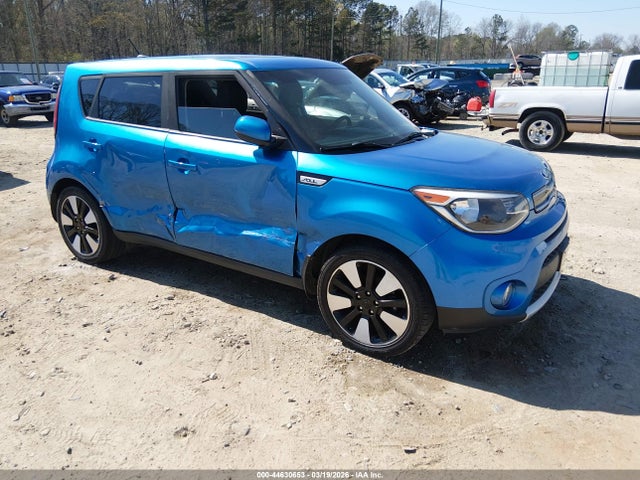 Salvage Kia Soul Image
