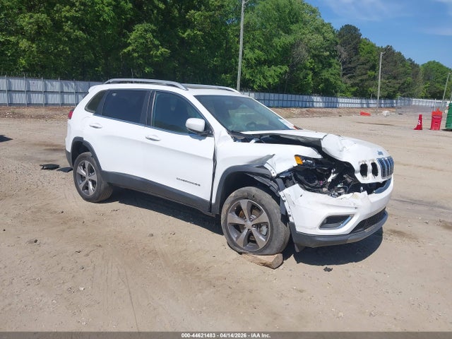 Salvage Jeep Cherokee Image