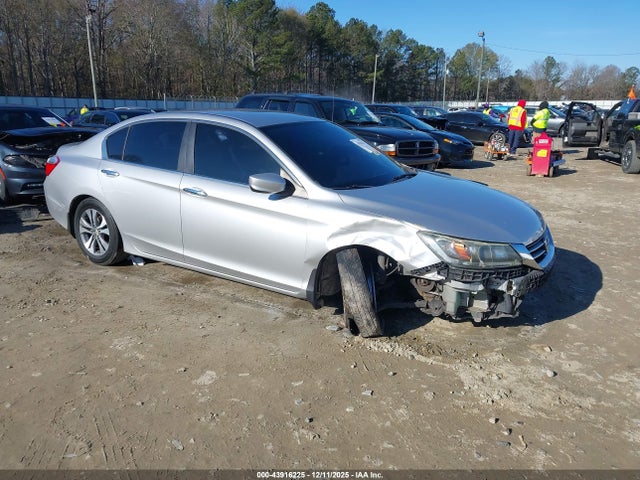 Salvage Honda Accord Image