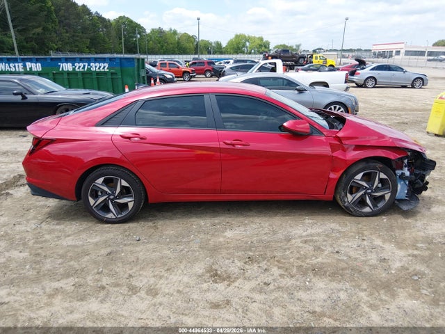 Hyundai ELANTRA Sel