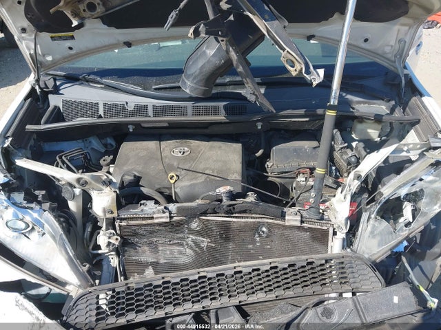 Toyota Sienna Xle Premium 8 Passenger