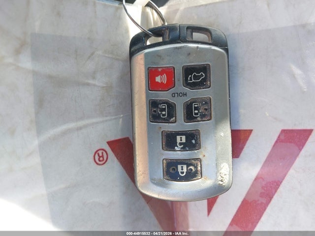 Toyota Sienna Xle Premium 8 Passenger