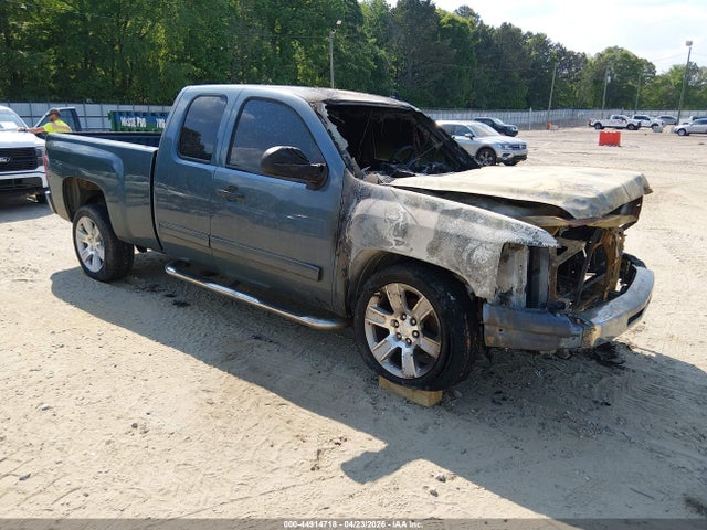 Salvage Chevrolet Silverado 1500 Image