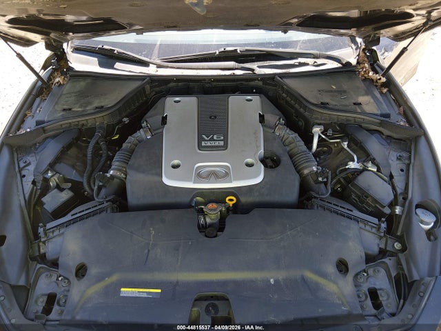 INFINITI Q50 Premium