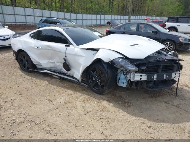 Salvage Ford Mustang Image