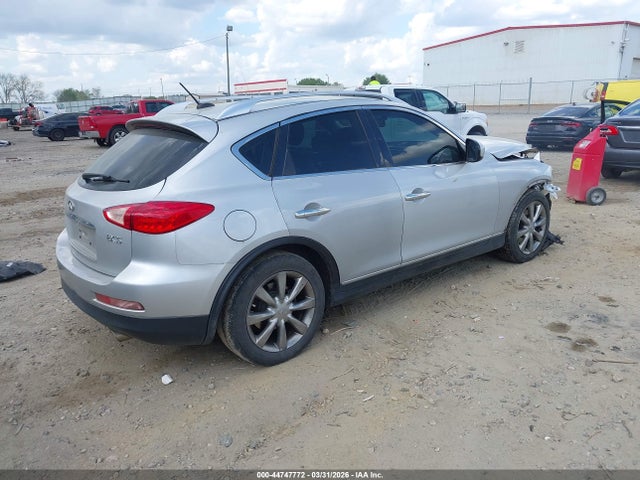 INFINITI Ex Journey
