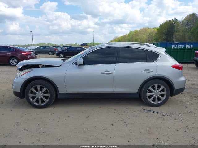 INFINITI Ex Journey