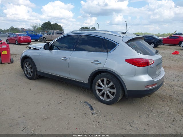 INFINITI Ex Journey