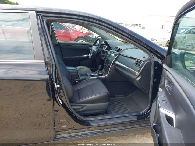Toyota Camry Se