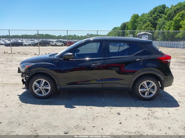 Nissan Kicks S