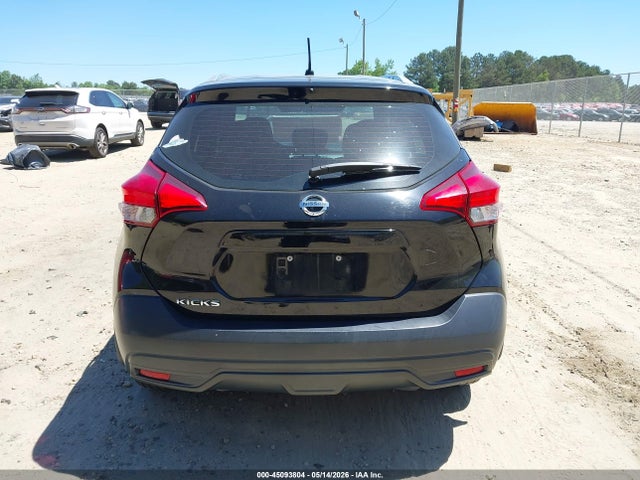 Nissan Kicks S