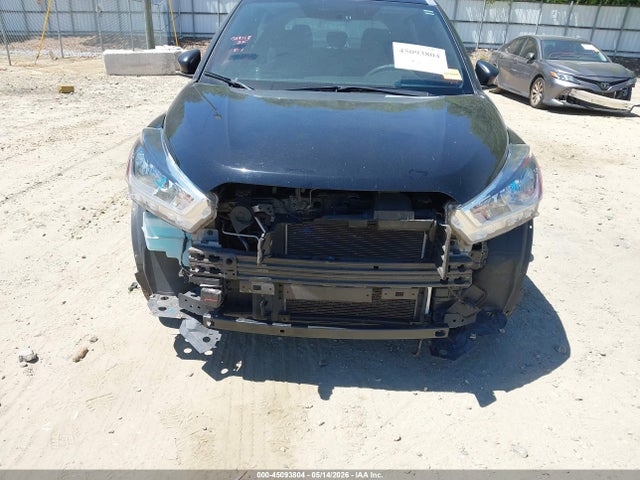 Nissan Kicks S