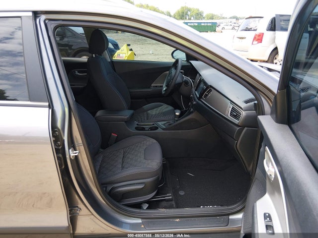 Kia Niro Lx