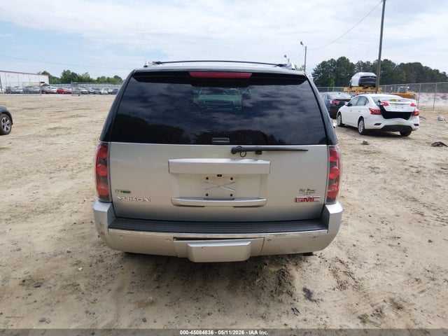 GMC Yukon Denali