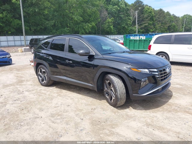 Salvage Hyundai TUCSON Image