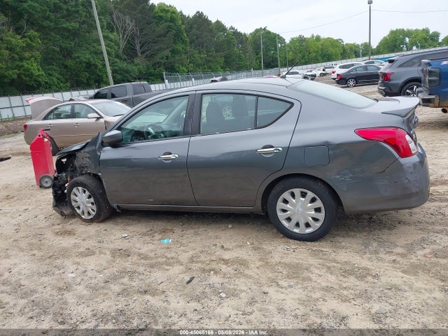 Nissan Versa 1.6 Sv