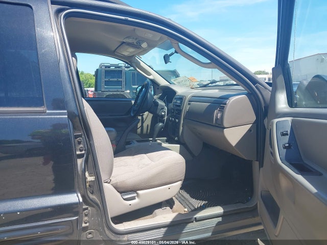 Jeep Grand Cherokee Laredo
