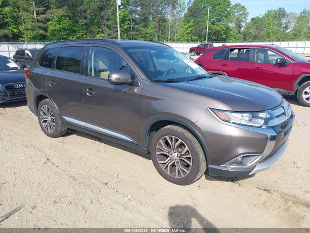 Salvage Mitsubishi Outlander Image