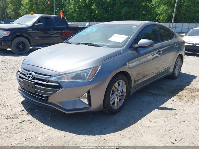 Hyundai ELANTRA Sel