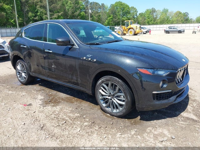 Salvage Maserati Levante Image