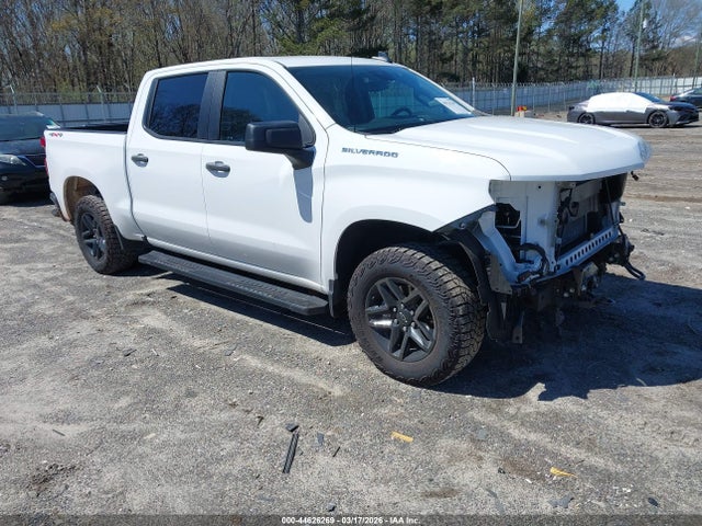 Salvage Chevrolet Silverado 1500 Image