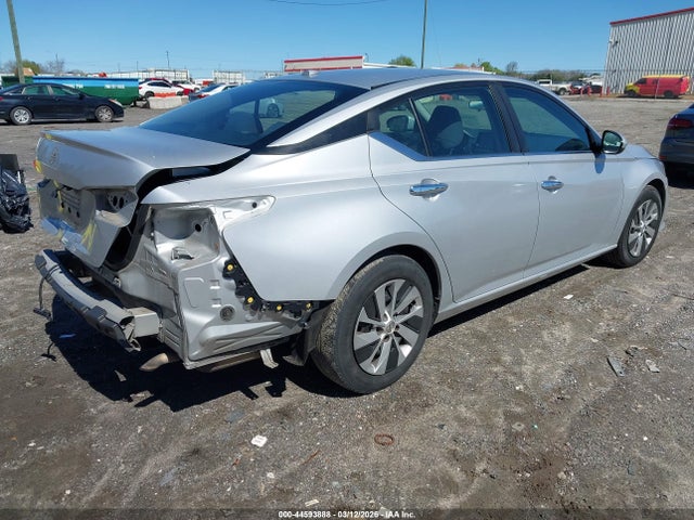 Nissan Altima S Fwd