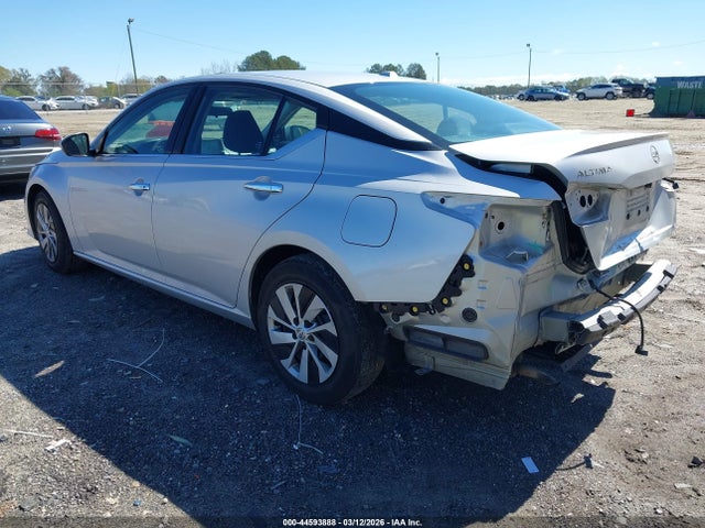 Nissan Altima S Fwd