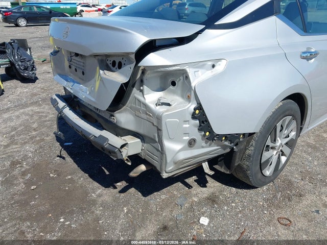 Nissan Altima S Fwd