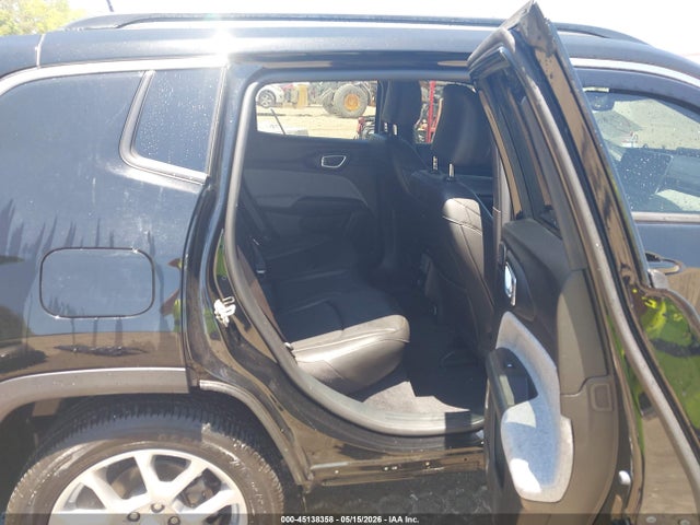 Jeep Compass Latitude Lux Fwd