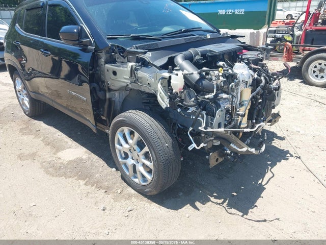 Jeep Compass Latitude Lux Fwd