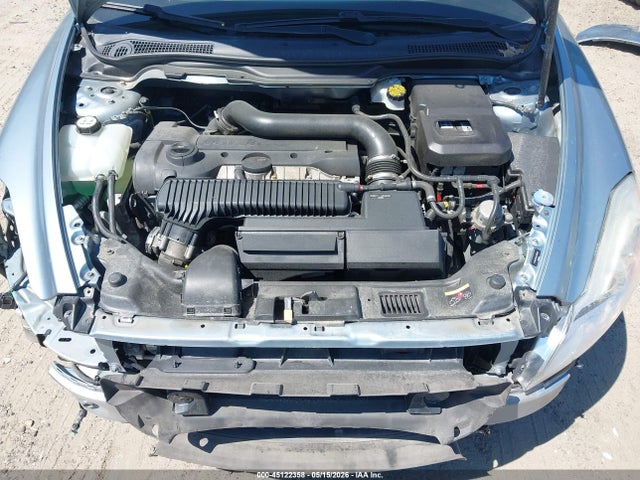 Volvo C70 T5
