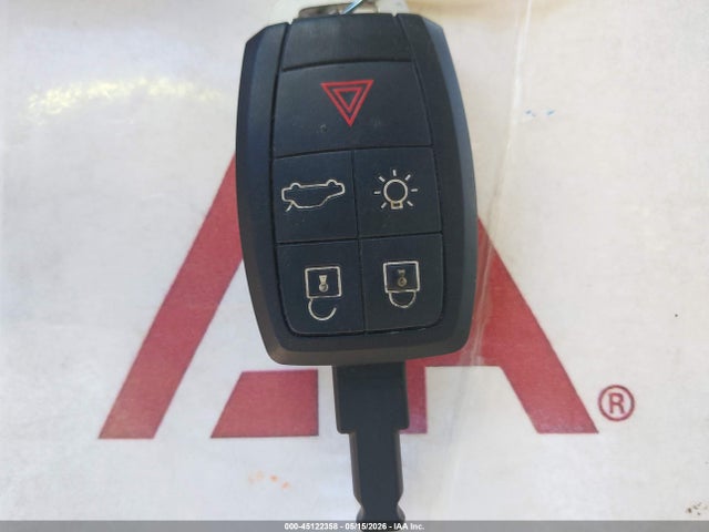 Volvo C70 T5