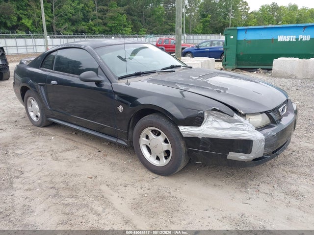 Salvage Ford Mustang Image