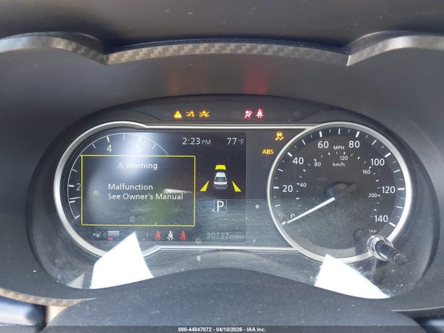 Nissan Versa 1.6 Sv