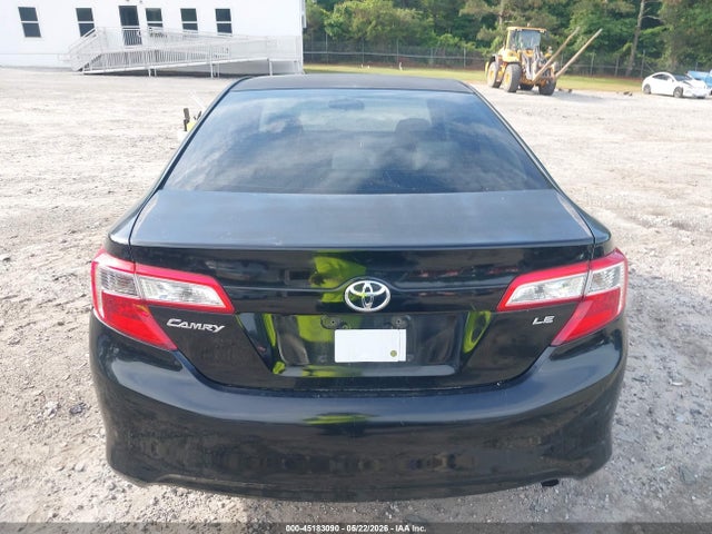 Toyota Camry Le