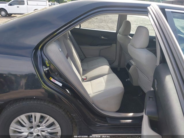 Toyota Camry Le