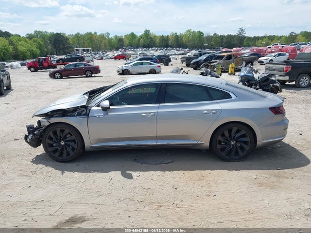 Volkswagen Arteon 2.0t Se R-line