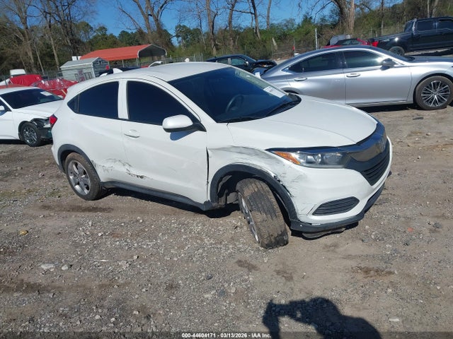 Salvage Honda HR-V Image