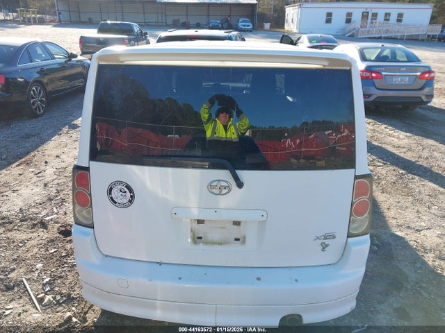 Scion xB