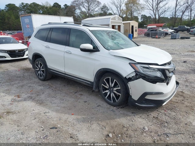 Salvage Honda Pilot Image