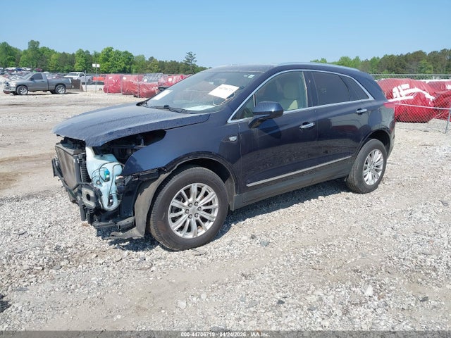 Cadillac XT5 Standard