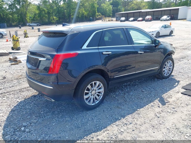 Cadillac XT5 Standard
