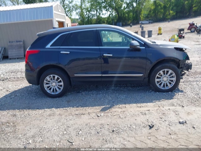 Cadillac XT5 Standard